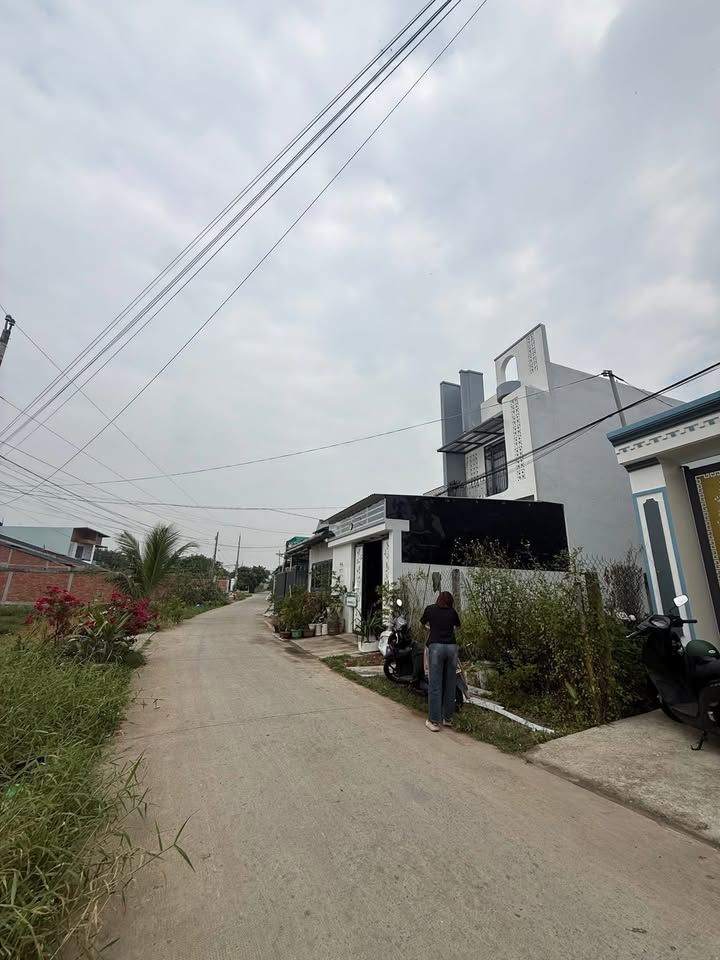 Nhà mặt tiền Trường Học, 100m² giá 2.9 tỷ - Cơ hội đầu tư tuyệt vời!