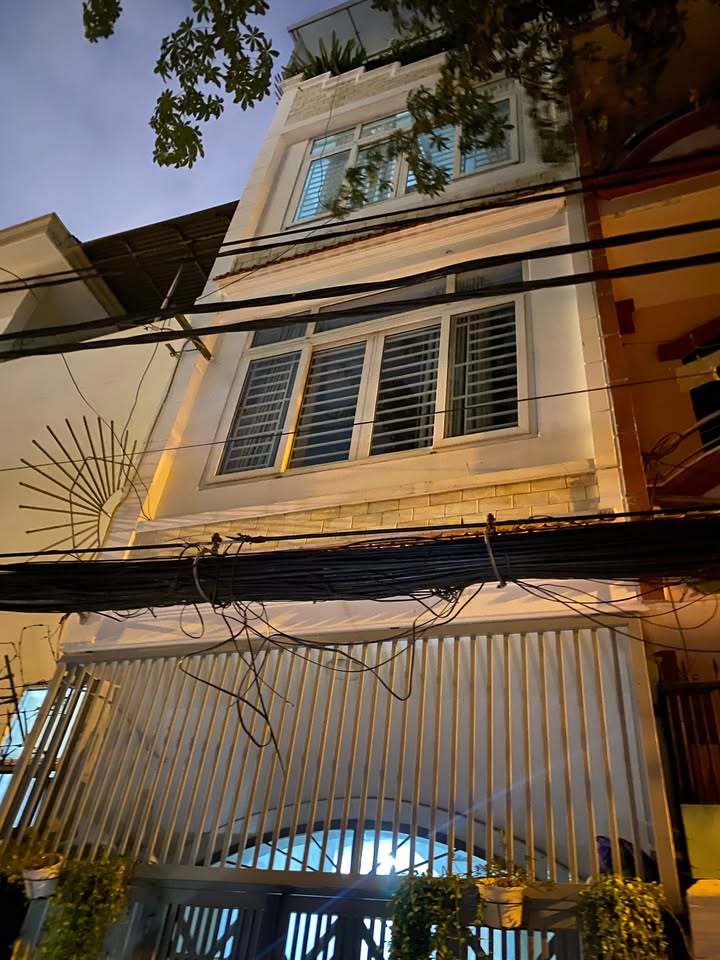 Nhà cho thuê hẻm xe tải Hồ Văn Huê 34m² giá 8 tỷ - Sẵn sàng vào ở!