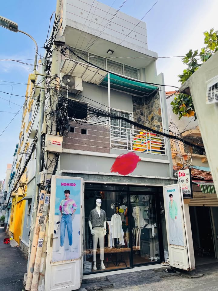 Nhà phố HXTẢI Hoàng Văn Thụ, Phú Nhuận 32m² giá 6.9 tỷ - Vị trí đắc địa gần trung tâm!