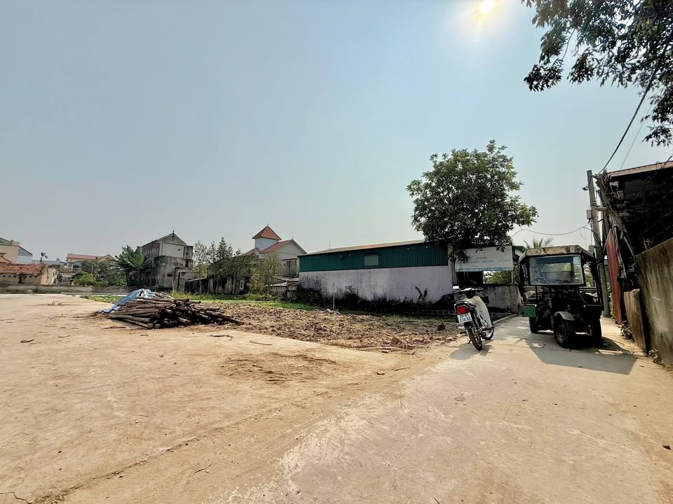 Đất nền lô góc Xóm 2, Chương Dương, 86m² giá 516 triệu - Tiện ích đầy đủ, ô tô vào tận nơi!