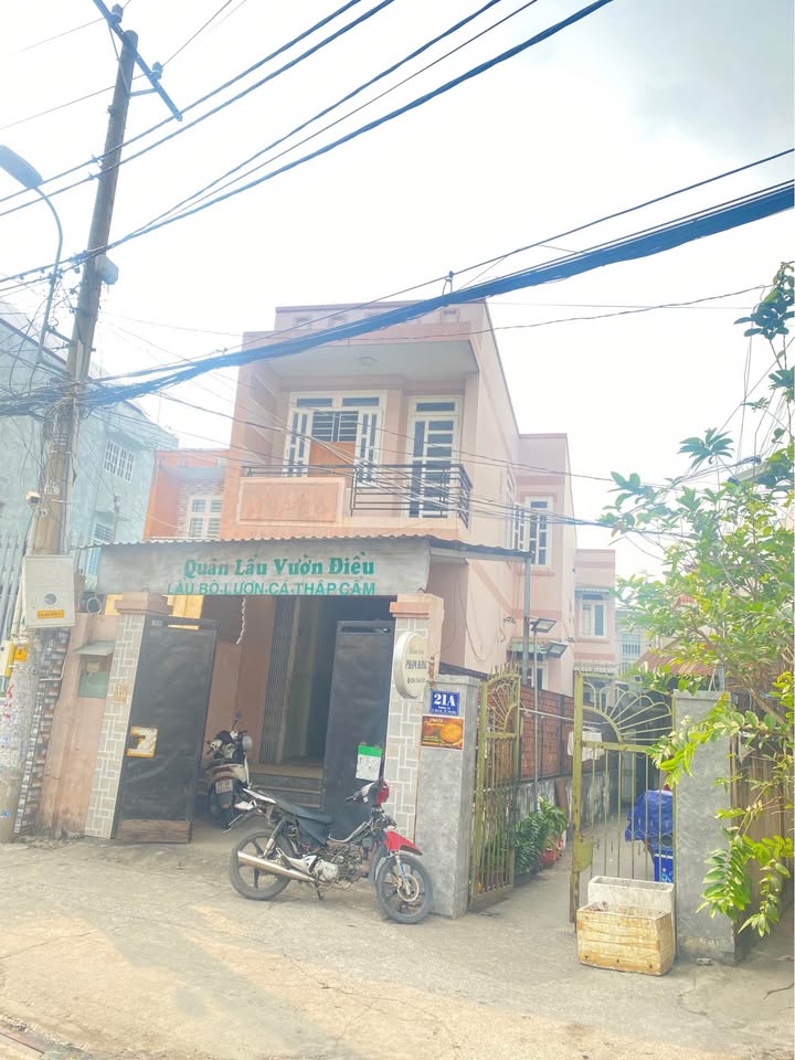 Nhà bán gấp Đảo Kim Cương, 182.3m² giá 13.45 tỷ - Vị trí đắc địa gần chợ Cây Xoài!