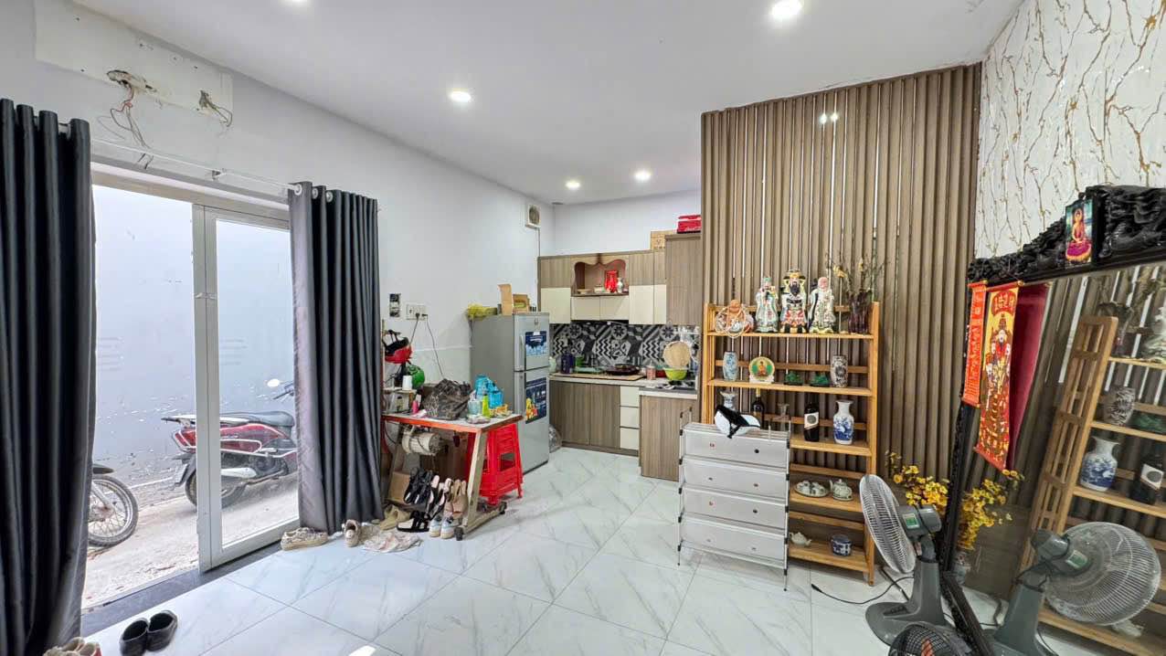 Nhà 2 tầng tại Phường Phước Hải, Nha Trang 25,4m² giá 1,95 tỷ - Chính chủ bán gấp!