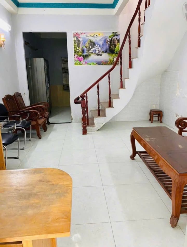 Nhà nguyên căn 2 phòng ngủ hẻm Huỳnh Tấn Phát, Quận 7 - Giá thuê 8.5 triệu/tháng