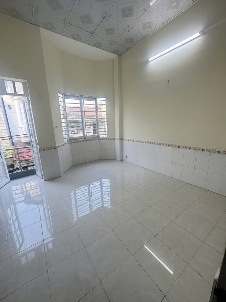 Nhà nguyên căn hẻm Ba Gác Tân Quy Quận 7 - Diện tích 54m² chỉ 8.5 triệu/tháng!