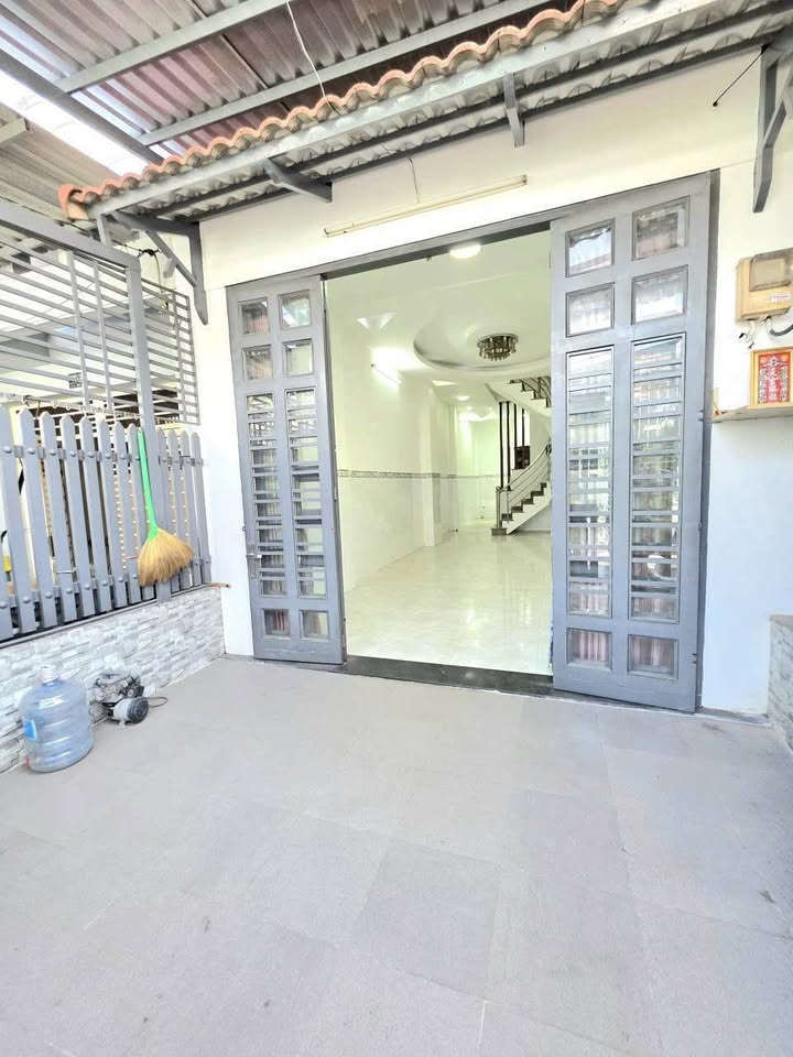 Nhà phố cho thuê mặt tiền hẻm 1982 Huỳnh Tấn Phát, Nhà Bè 64m² - Kinh doanh thuận lợi!