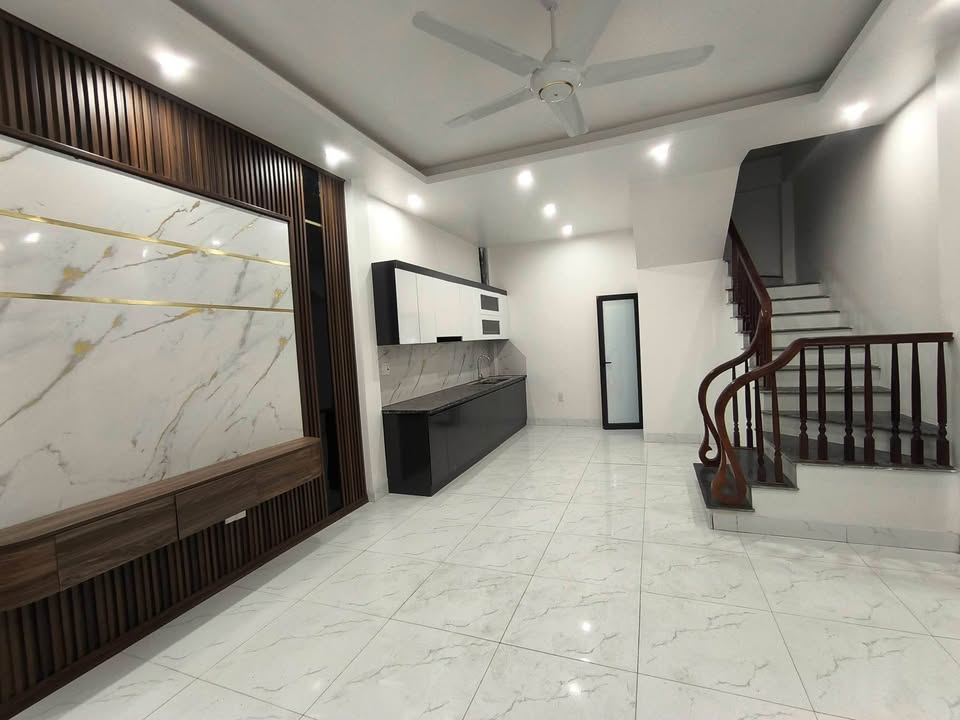 Nhà cho thuê 3 tầng tại Bồ Xuyên, Thái Bình - Tiện nghi đầy đủ, giá thỏa thuận!