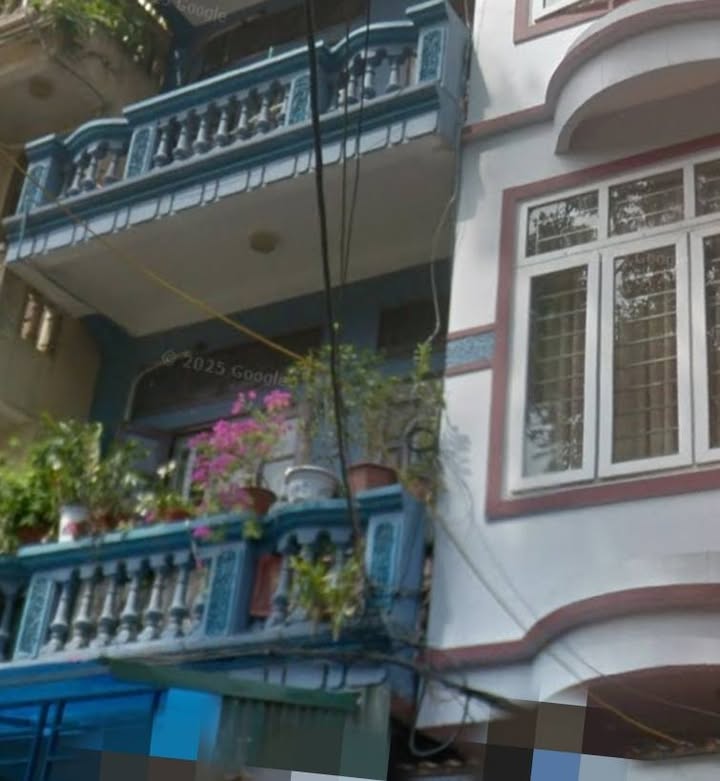 Nhà mặt ngõ Bạch Mai 51m² giá 12 tỷ - Ô tô vào tận nhà!