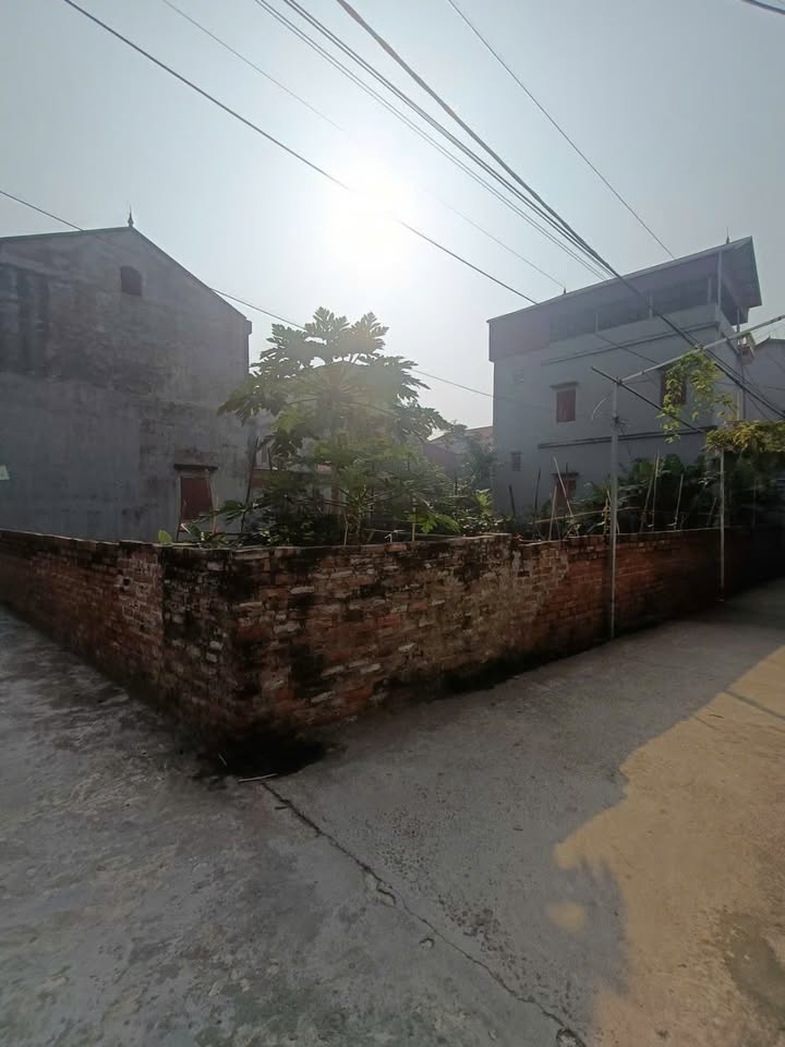 Đất lô góc 80m² tại Ninh Xá, Bắc Ninh - Giá chỉ 2 tỷ, sổ đỏ chính chủ!