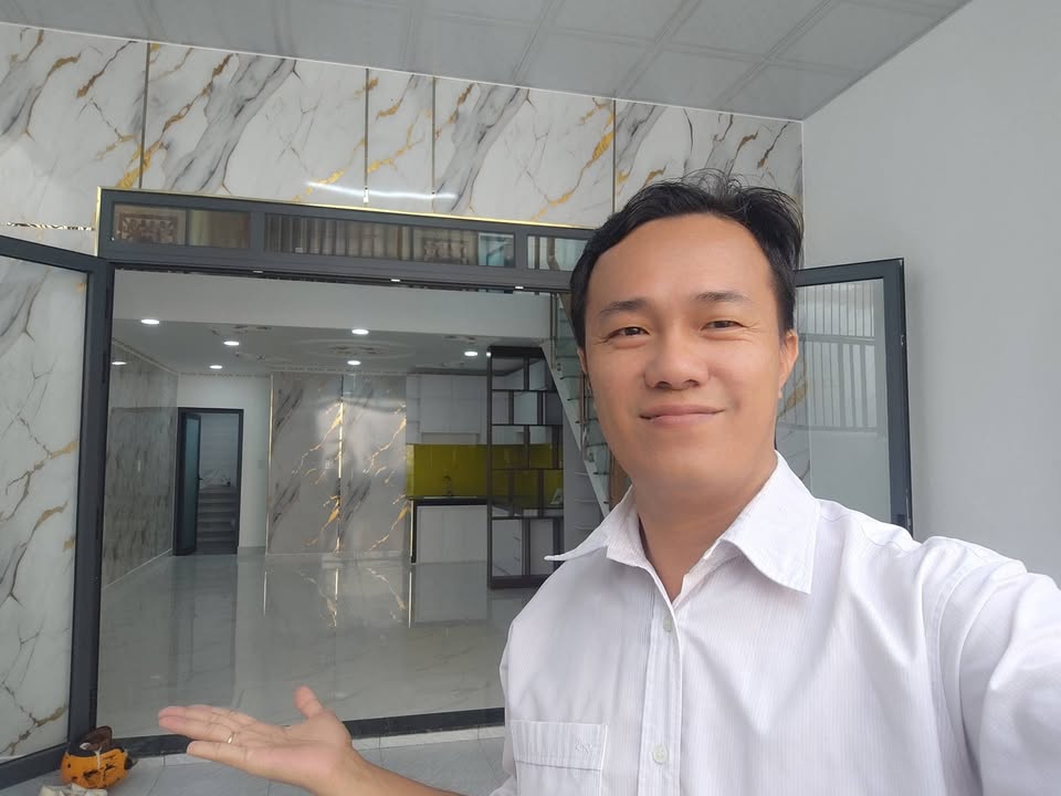 Nhà phố Dĩ An 68m² giá 3.99 tỷ - Vị trí trung tâm, dọn vào ở ngay!