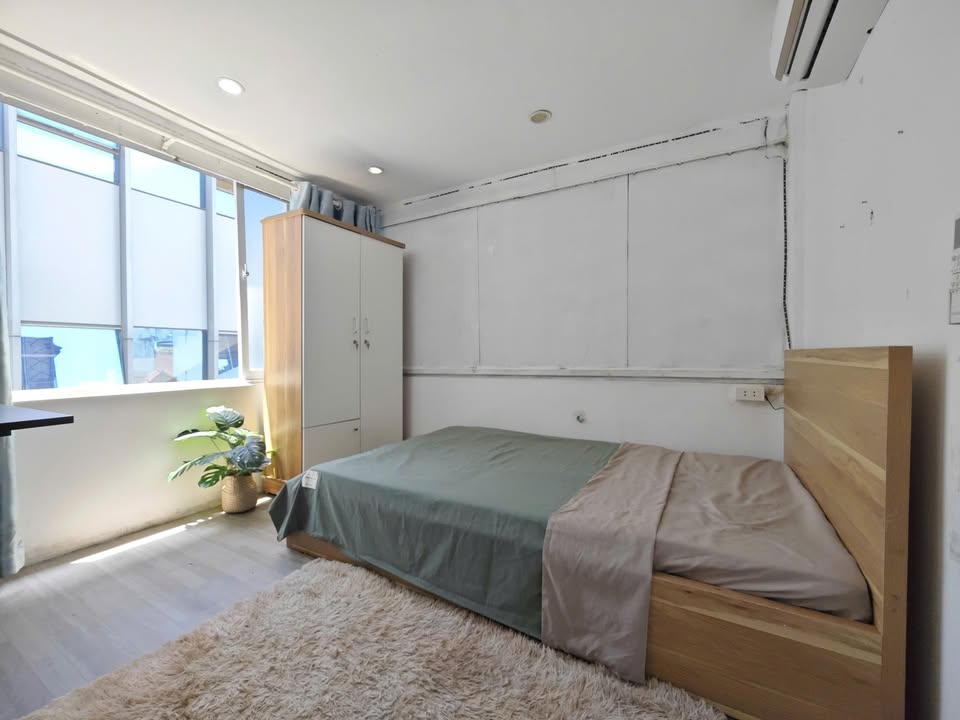 Căn hộ cho thuê tại 6 Tôn Thất Tùng, Đống Đa - Giá chỉ 2.4 triệu/tháng!