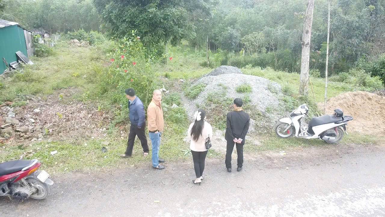 Đất Quốc Lộ 15A, Đồng Hới 280m² - Bán gấp, tặng nhà!