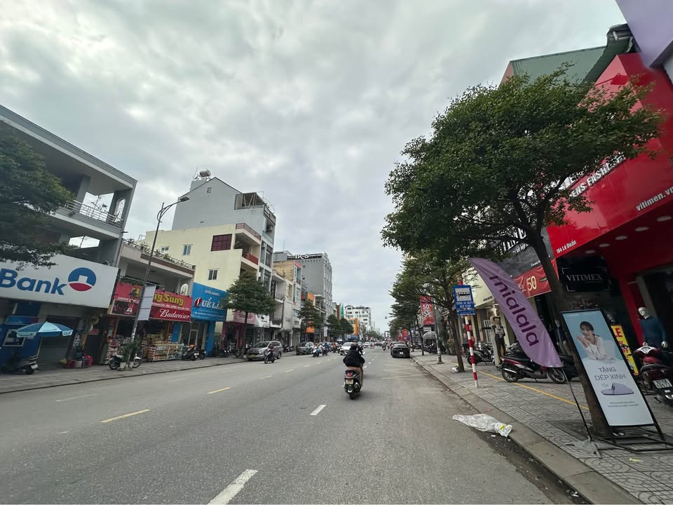 Nhà 3 tầng 160 Lê Duẩn, Đà Nẵng, 93.5m² giá 35.5 tỷ - Đầu tư sinh lời!