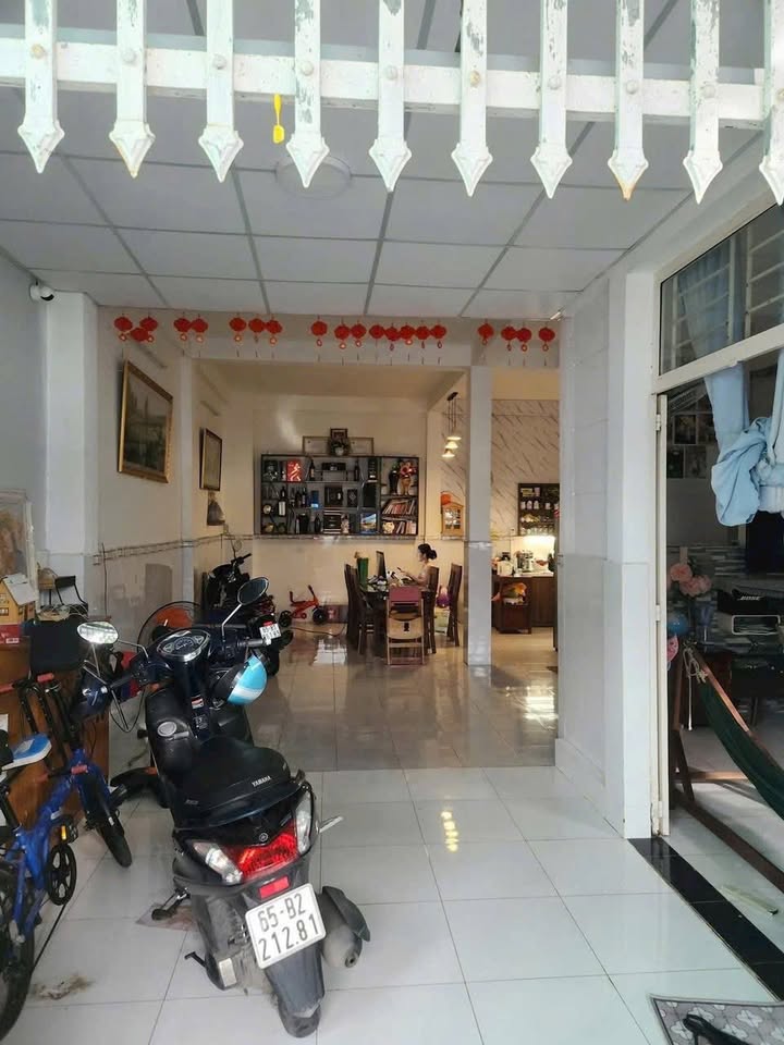 Biệt thự KDC Cái Răng 69m² giá 2.6 tỷ - Sổ hồng chính chủ, sẵn sàng vào ở!