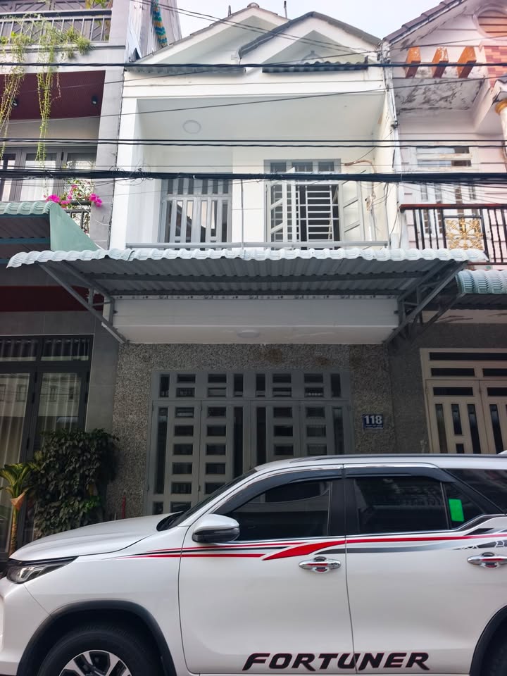 Nhà 1 Trệt 1 Lầu Phạm Thái Hiển, 39m², Giá 3.45 Tỷ - Sổ Hồng Hoàn Công!