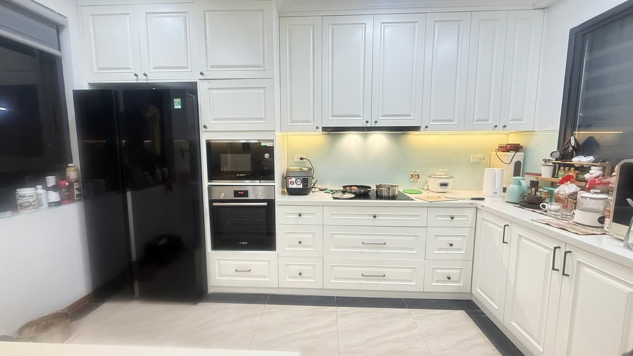 Căn hộ 17T7 Hoàng Đạo Thúy 115m² giá 11 tỷ - Full nội thất nhập khẩu!