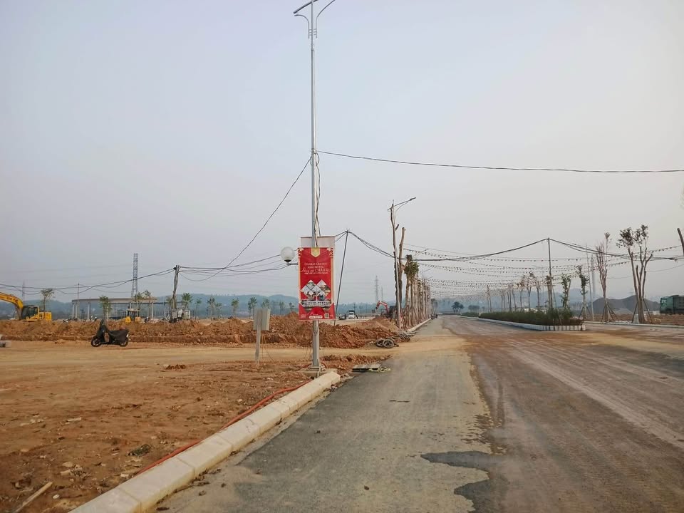 Nhà mặt đường KDT DANKO CENTER 108m² giá 9 tỷ - Vừa ở vừa kinh doanh!