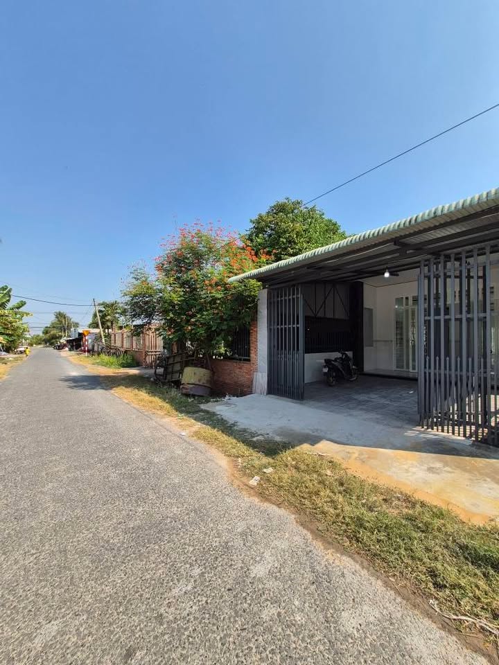 Nhà mặt tiền đường nhựa KP Trường An, P. Long Hoa, Tây Ninh 141m² giá 1.3 tỷ - Vị trí đắc địa cho kinh doanh!