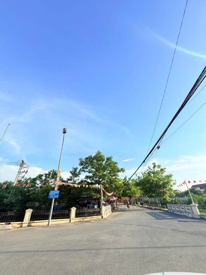 Đất Hát Môn cũ 86m² giá thỏa thuận - Vị trí siêu đẹp, ô tô vào tận sân!