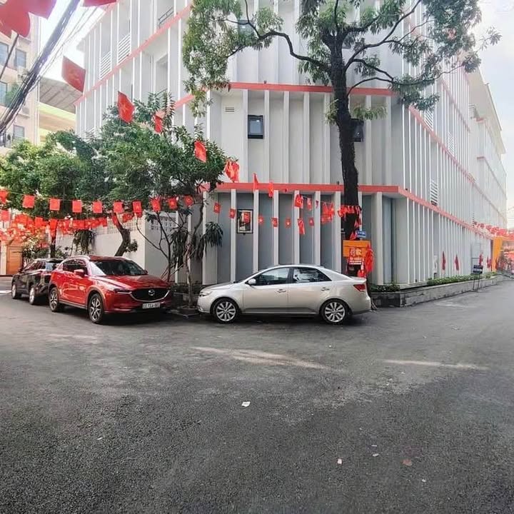 Nhà mặt ngõ Xuân Đỉnh, Bắc Từ Liêm 50m² giá thỏa thuận - Ô tô vào tận nhà, kinh doanh sầm uất!