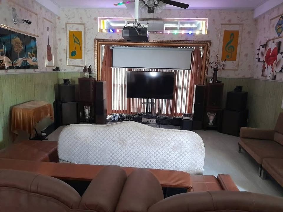 Nhà Mặt Tiền KDC Nam Long Quận Bình Tân 70m² giá 7.95 tỷ - Sổ hồng riêng, công chứng ngay!