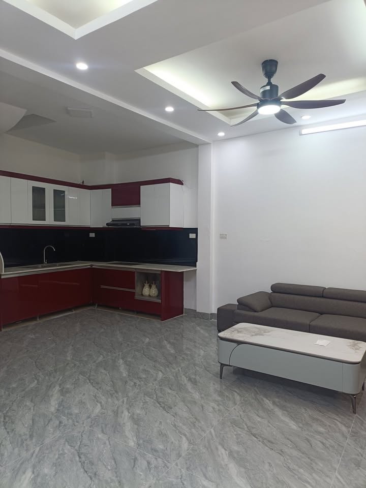 Nhà đẹp Đào Tấn, Ba Đình 40m² giá 8.5 tỷ - Mặt tiền rộng hiếm có!