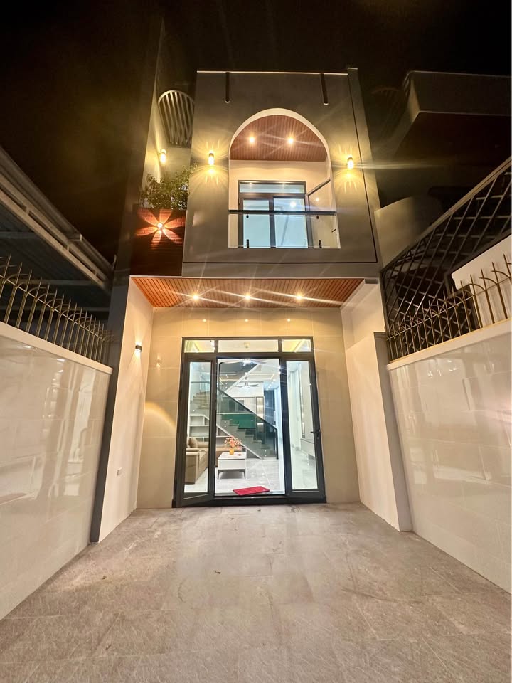 Nhà thổ cư đường Trảng Dài 70m² giá 2.68 tỷ - Sổ riêng, nội thất cao cấp!