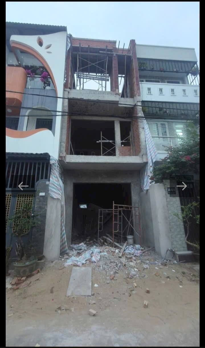 Nhà 3 tầng hẻm 8m Long Phước, Thủ Đức 53m² giá 4.1 tỷ - Hoàn công trước Tết!