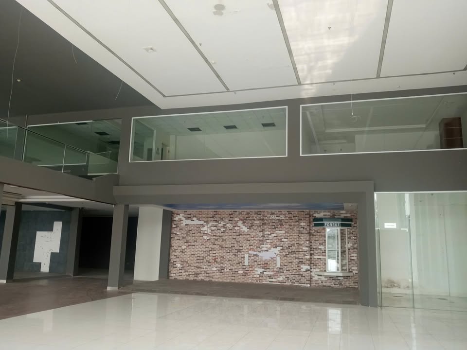 Mặt bằng kinh doanh Hàng Bài, 90m² giá 30 triệu - Thích hợp mô hình sạch sẽ!