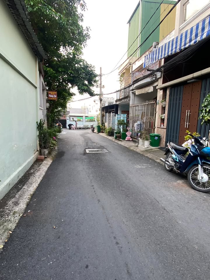 Nhà cấp 4 Phước Long Q9 75m² giá 6 tỷ - Tiện xây căn hộ dịch vụ!