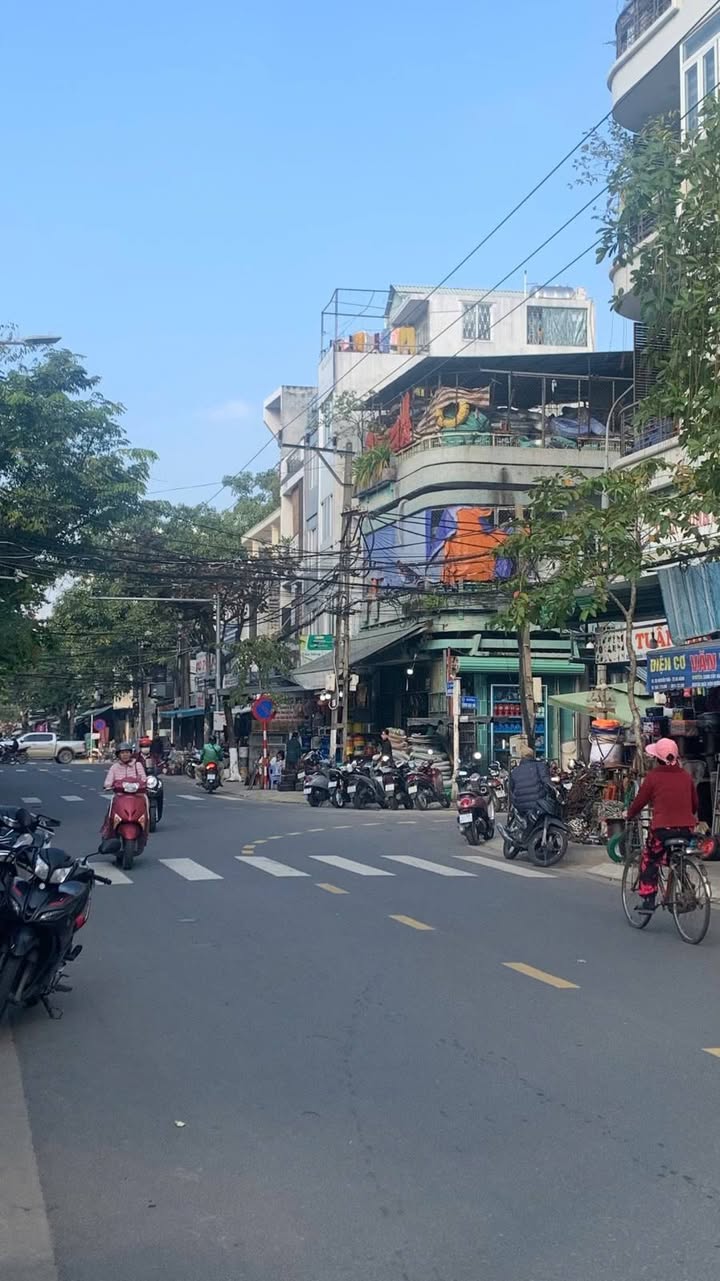 FrontHouse phố cổ Hải Châu 67m² giá 17 tỷ - Mặt tiền kinh doanh đắc địa!