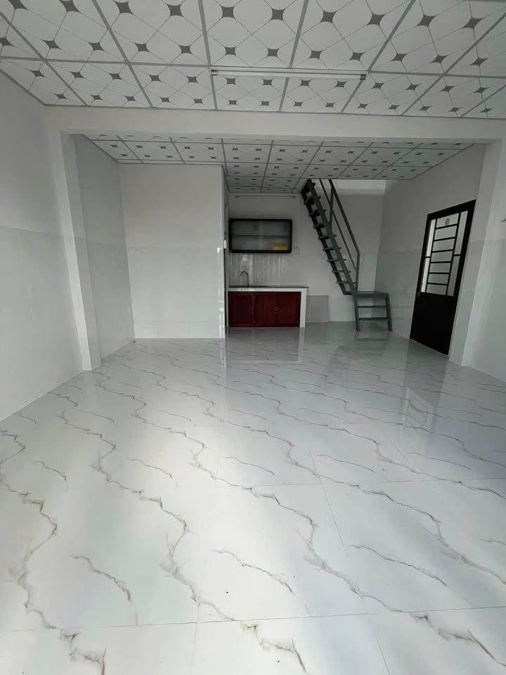 Cho thuê phòng mặt tiền hẻm Trần Vĩnh Kiết 60m² giá 4 triệu - Phù hợp kinh doanh đa dạng!