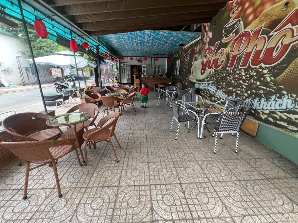 Mặt bằng kinh doanh Đường Vườn Lài, Quận 12, 125m² - Căn góc 2 mặt tiền, sẵn sàng hoạt động ngay!