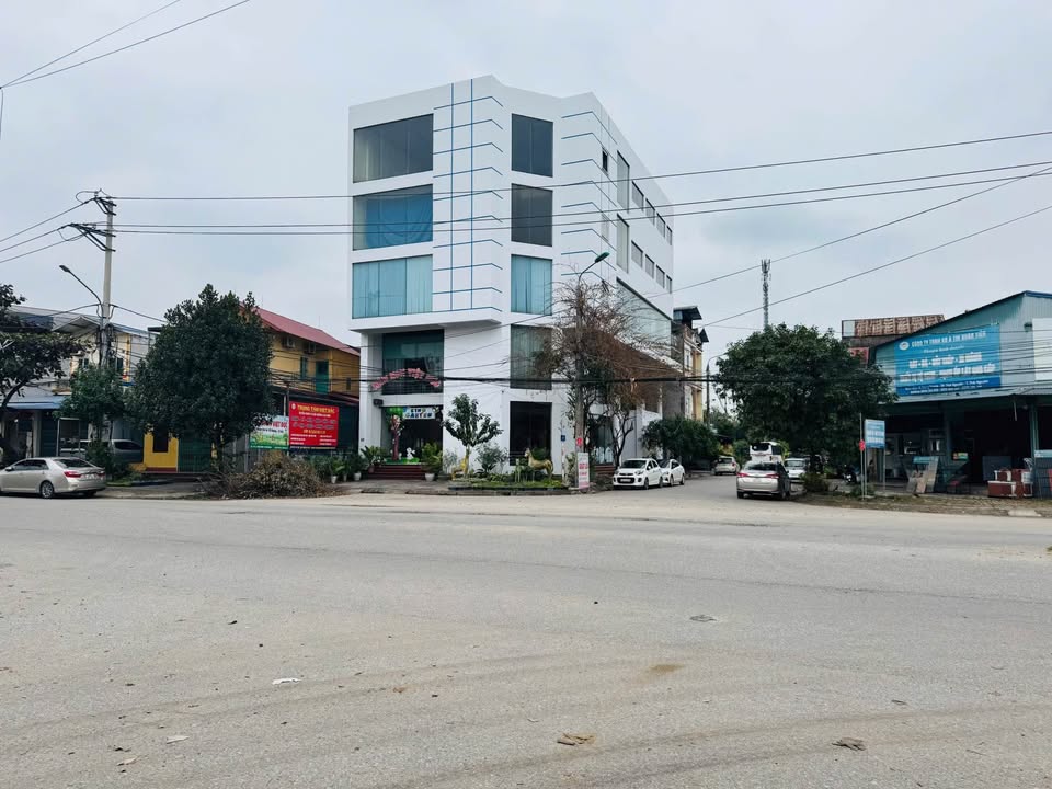 FrontHouse Đường Phố Hương, Thái Nguyên 337m² giá 15 tỷ - Vị trí đắc địa cho đầu tư!