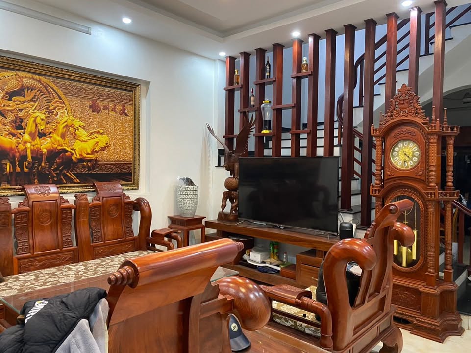 Nhà Vĩnh Tiến 100m² giá thương lượng - Chính chủ, sổ đỏ cầm tay!