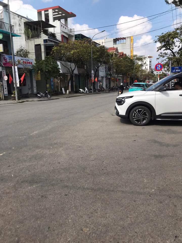 Nhà mặt tiền Lê Minh, Phường An Cựu, 108m² giá 3.5 tỷ - Vị trí kinh doanh đắc địa!