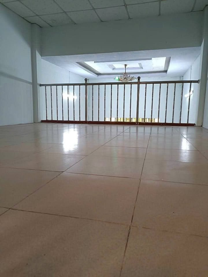 Nhà cho thuê tại Đường Trung Đông 5, Huyện Hóc Môn, 60m² - Không gian thoáng đãng, an ninh tốt!