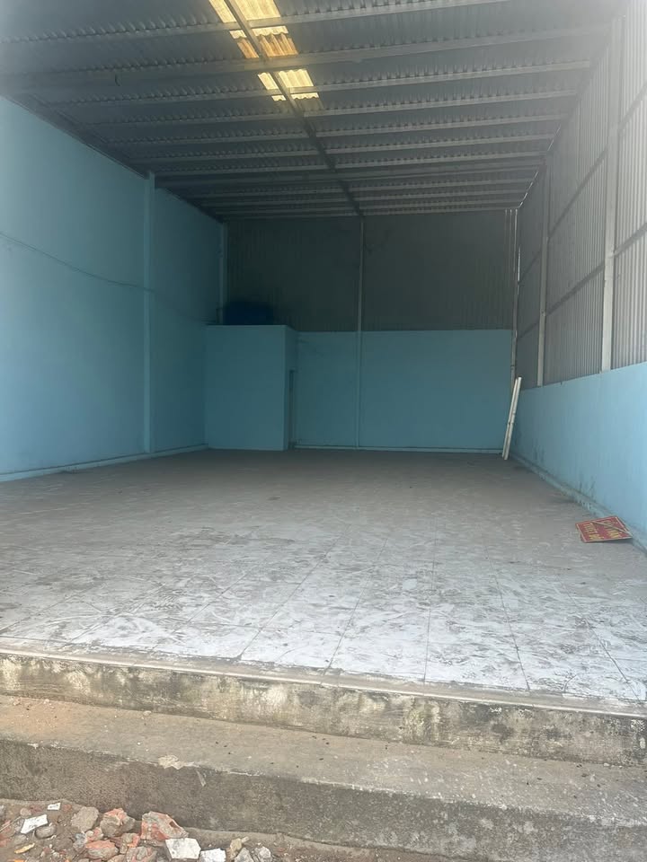 Nhà cấp 4 cho thuê tại Vĩnh Lộc A, 120m² chỉ 6.5 triệu - Thích hợp làm kho chứa hàng!