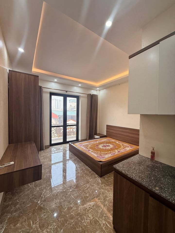 Nhà cho thuê Ngõ to Phùng Hưng, 50m² giá thoả thuận - Không chung chủ, an ninh tốt!