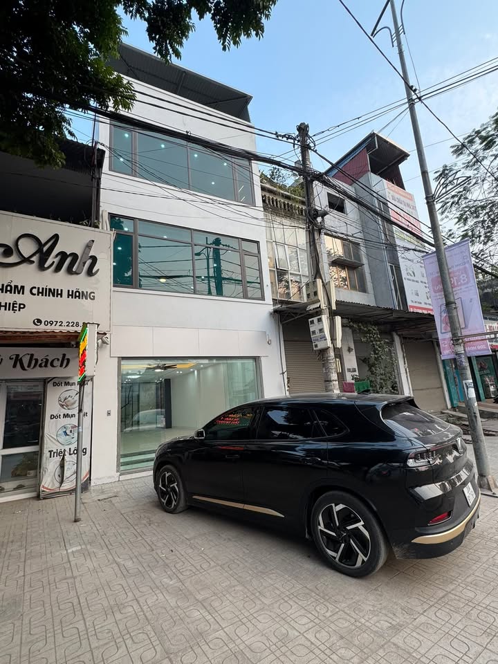 Nhà mặt đường Quang Trung, Thịnh Đán 73m² giá 10 triệu - Thích hợp kinh doanh SPA, quán tóc!