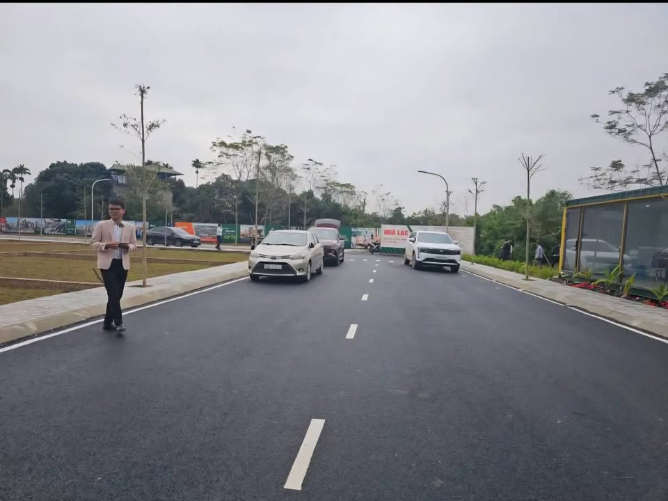 Lô đất 100m² Hòa Lạc, giá 2 tỷ - Đầu tư đón đầu Metro số 05!