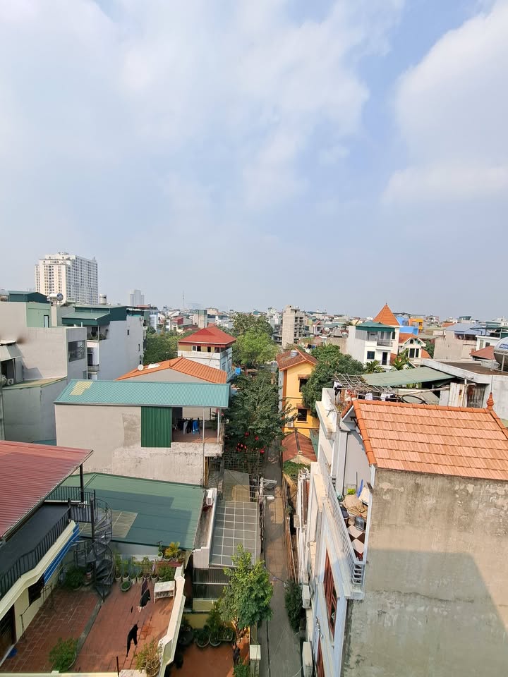 Nhà 6 tầng ngõ 37 Đại Đồng, 40m² giá 10 tỷ - Nhà đẹp chính chủ, sẵn sàng vào ở!