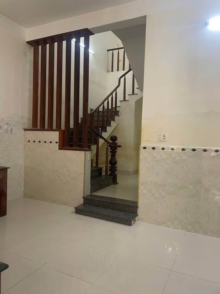 Nhà 2 tầng khu phố chợ Vĩnh Điện 162m² giá 3.5 tỷ - Thích hợp kinh doanh buôn bán!