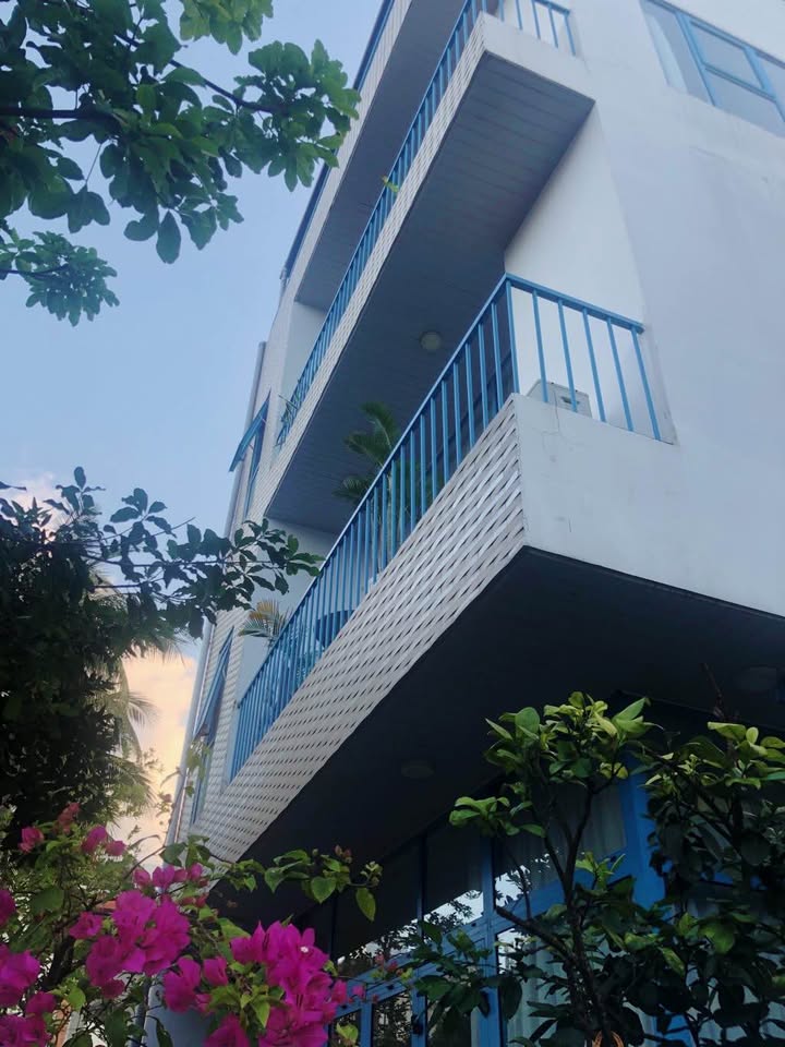 Villa 4 tầng 220m² tại An Thượng, Đà Nẵng - Ngay phố Tây, gần biển Mỹ Khê!
