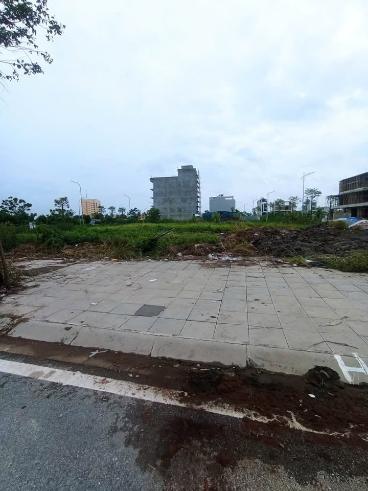 Lô đất khu đô thị Nguyễn Công Trứ, Nam Định 92m² giá 6,x tỷ - Cơ hội đầu tư hiếm có!