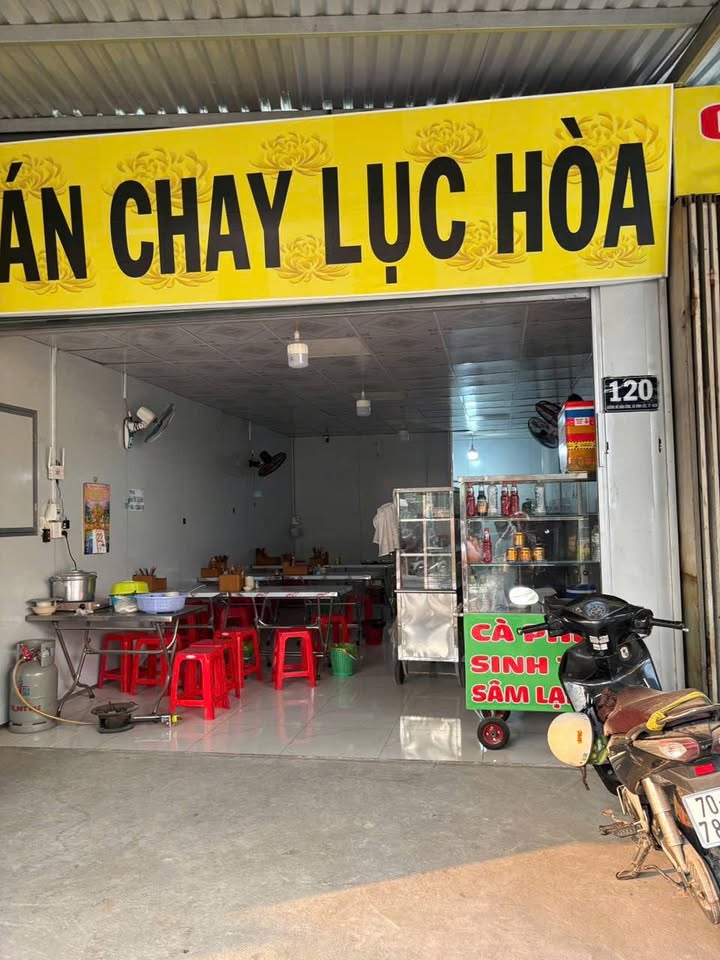 Quán cơm chay mặt tiền Đường Nữ Dông Công, Huyện Bình Chánh - Sang nhượng gấp chỉ 50 triệu