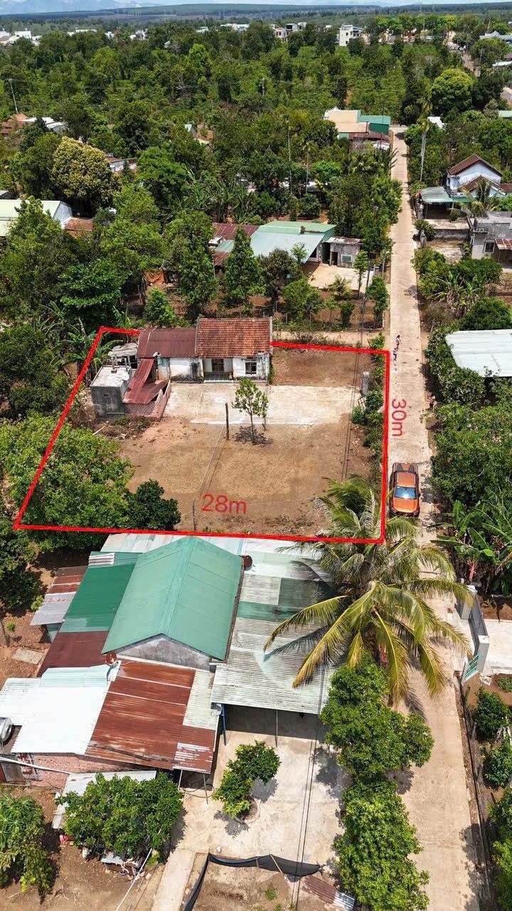 Đất nền chính chủ tại Xã Ia Yeng, Huyện Phú Thiện, 840m² - Giá chỉ 1.2 tỷ VND!