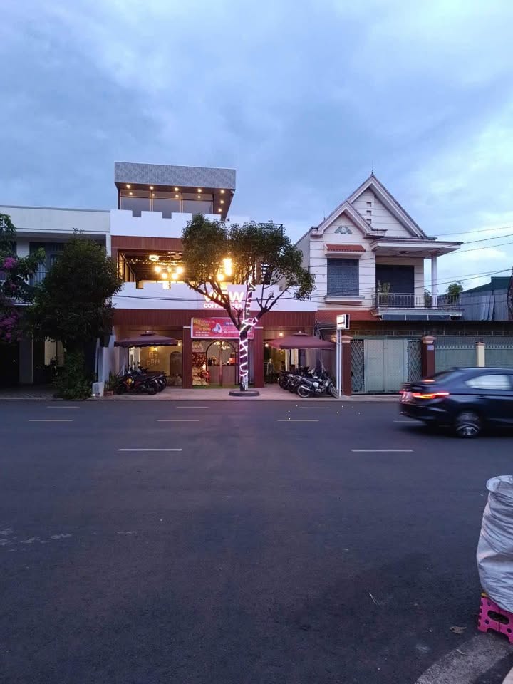 Cho thuê mặt bằng quán cafe 133 Ywang - View đẹp, giá thỏa thuận