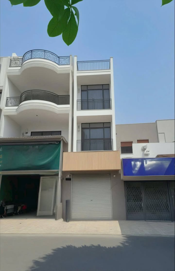 Nhà mặt tiền Hậu Giang, Tân Bình 63m² giá 30 triệu - Nhà mới chưa sử dụng