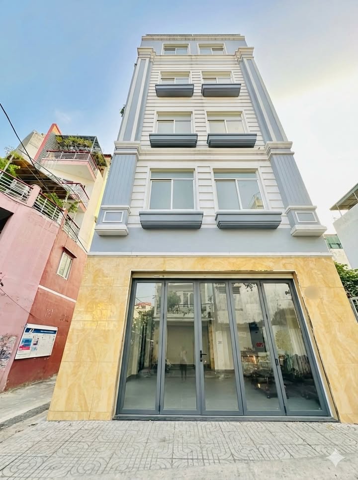 Nhà mặt tiền Phan Đăng Lưu, Phú Nhuận 105m² - Kinh doanh đa ngành nghề