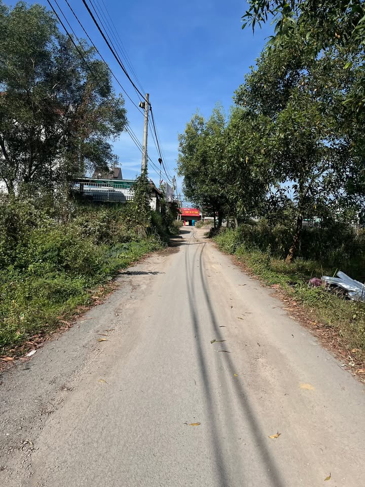 Nhà 1 trệt 2 lầu 90m² tại thị trấn Trảng Bom - Giá thỏa thuận, tiện lợi ngay trung tâm